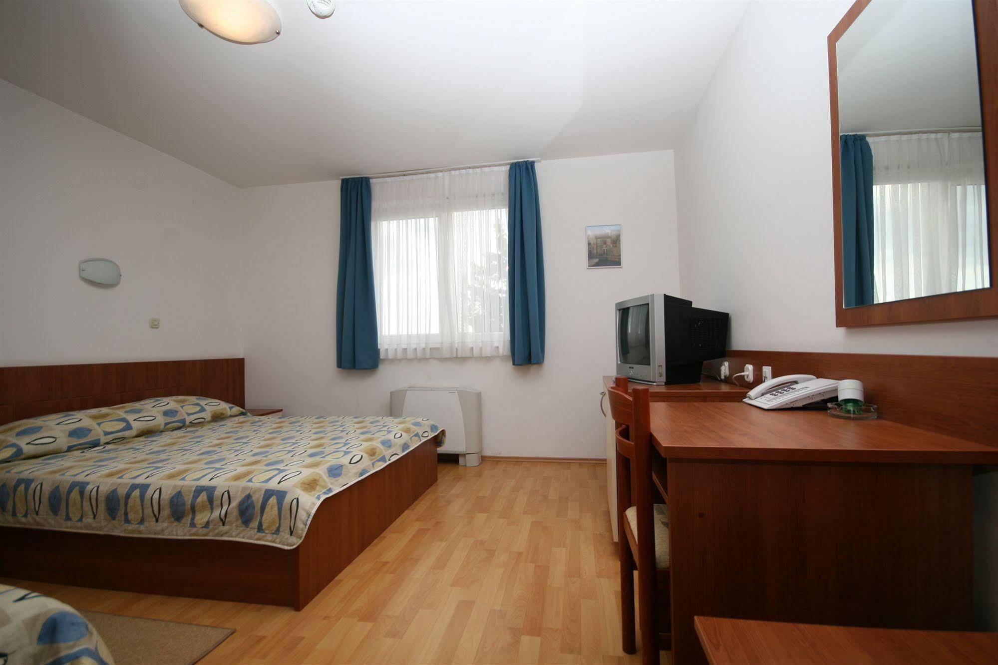 Hotel Porto Zadar Eksteriør billede